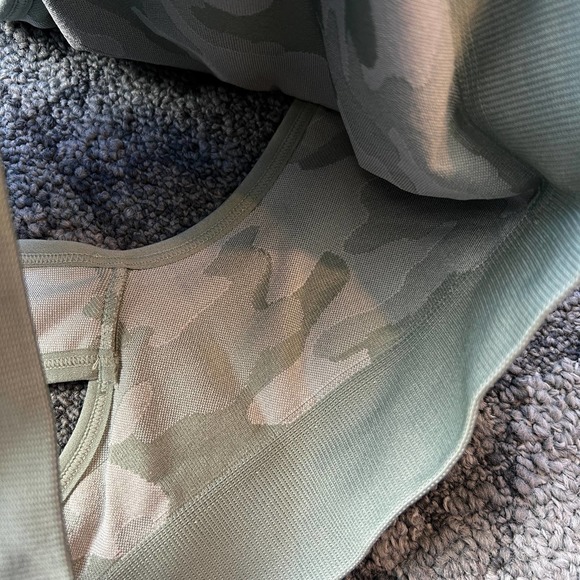 Puma Green Camo Activewear Sports Bra NEW Women's Size 2X - Picture 4 of 5